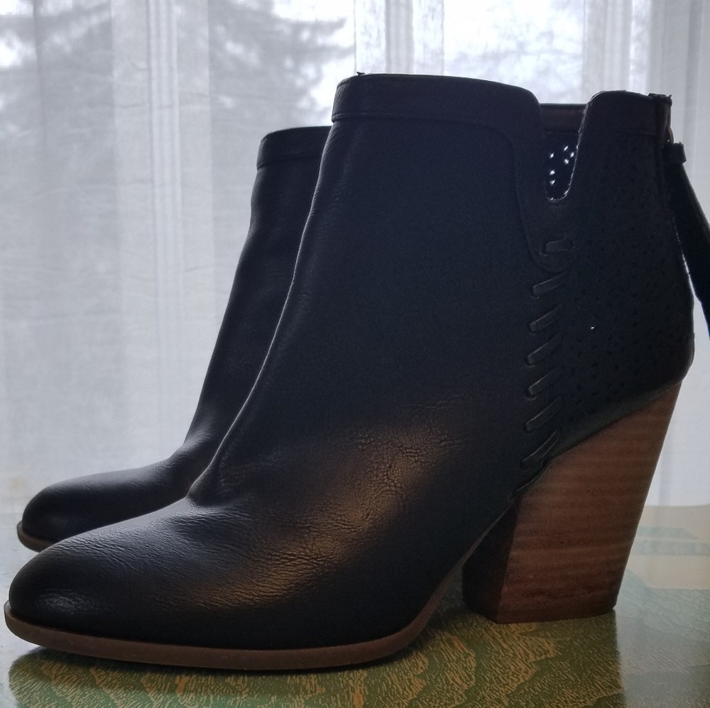 Tommy Hilfiger black ankle boots